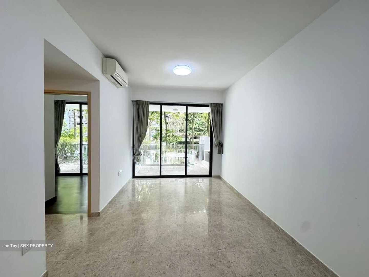 The Luxurie (D19), Condominium #589731531